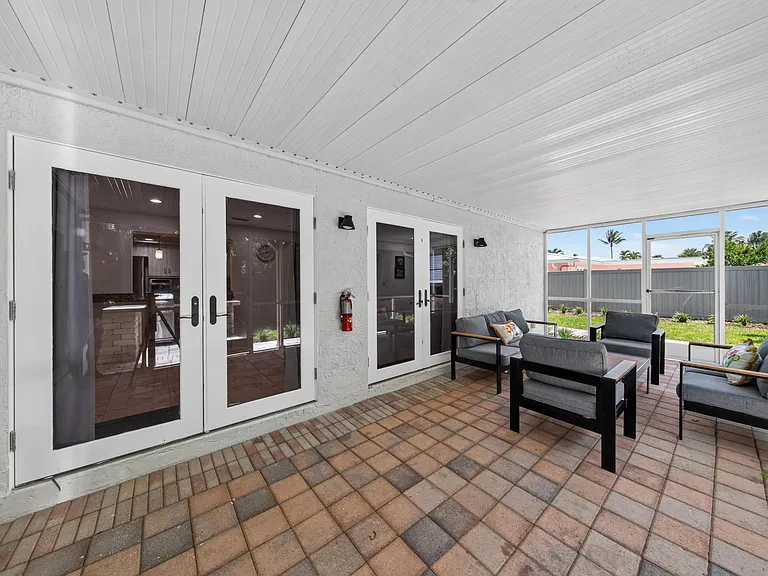 4431 NE 28th Ave — Photo 58