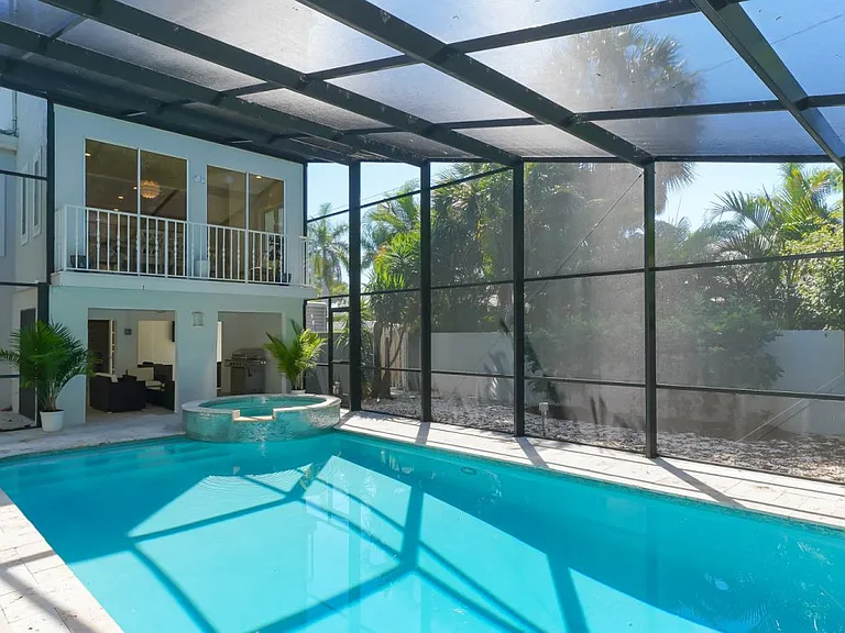228 Van Buren Dr — Photo 26