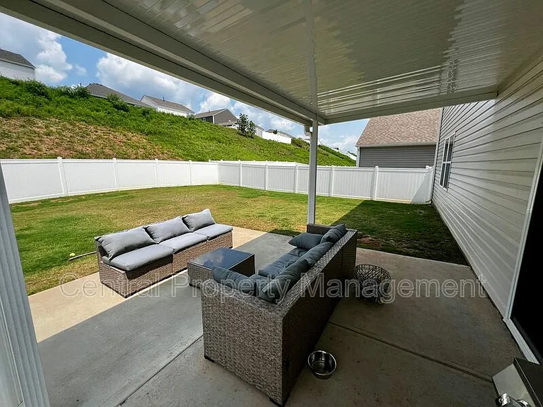 27 Oak Edge Ln — Photo 19