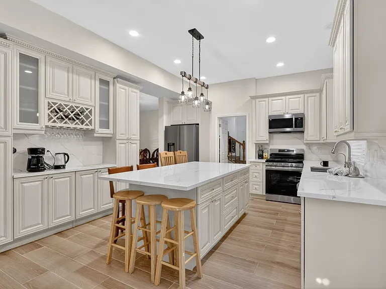 1401 Zion Way — Photo 11