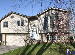 5815 S 41st St, Lincoln, NE 68516