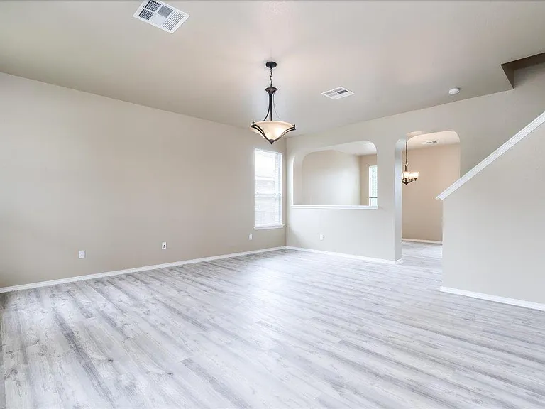 1501 Sweet Leaf Ln — Photo 4