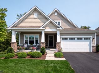 64 Mountain View Ln, Port Murray, NJ 07865