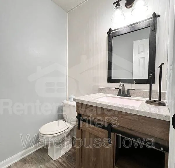 1709 NE Sherman Ct — Photo 12