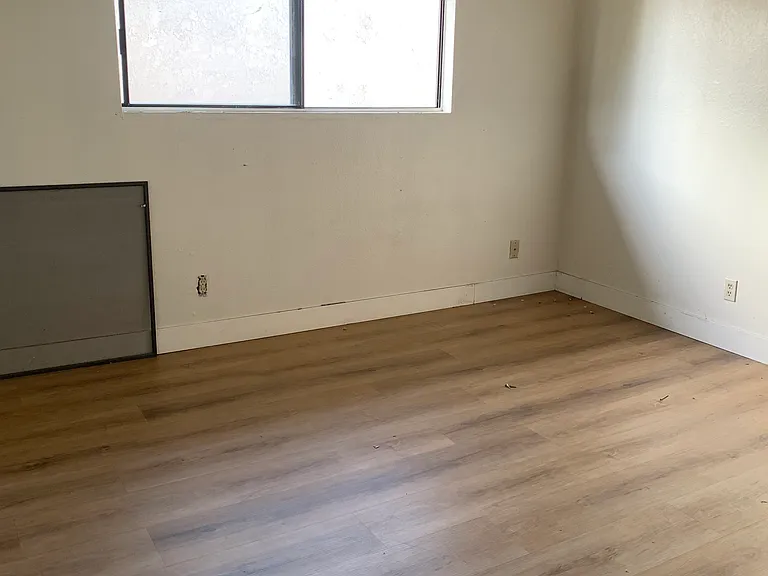 Bedroom 2 (master bedroom )