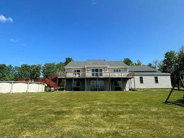 431 Picketts Corners Rd, Saranac, NY 12981