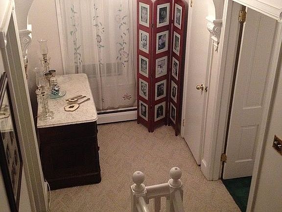 3rd image of 567 Jamestown Ave