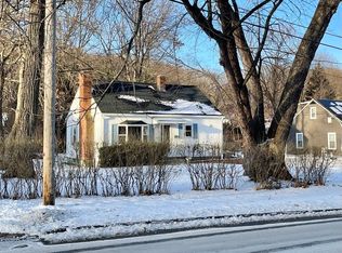 91 Wallace Rd, Fitchburg, MA 01420