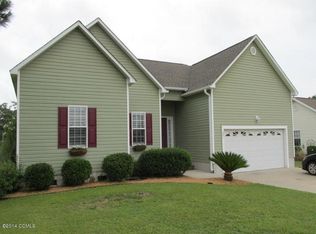 221 Palomino Ln, Swansboro, NC 28584