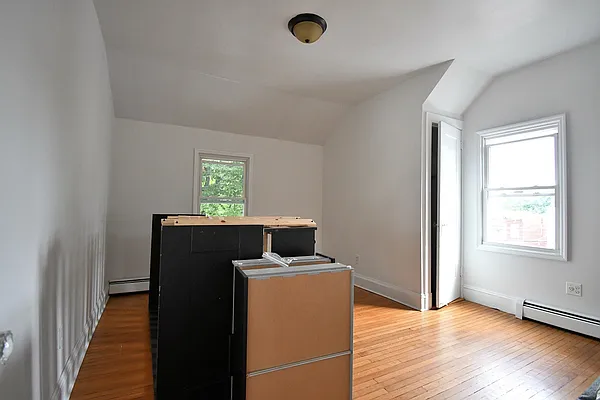 Rented by Voro, LLC | media 34