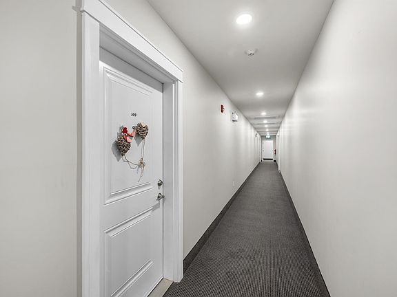 2nd image of 210 Shakespeare Dr Unit 309