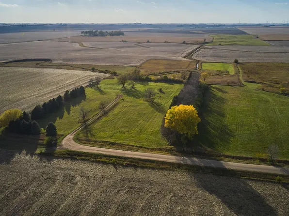 3865 210th Ave, Spencer, IA 51301