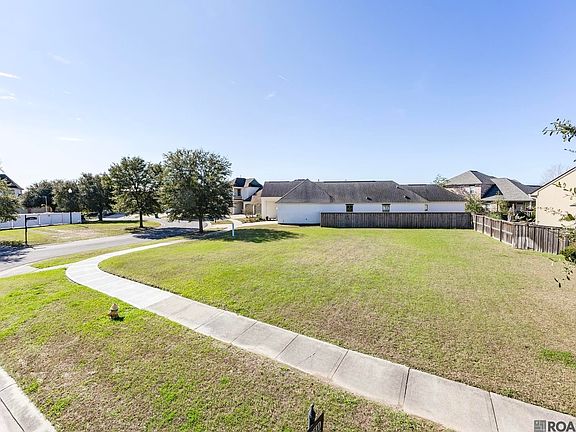 3rd image of 3691 Creole Ct