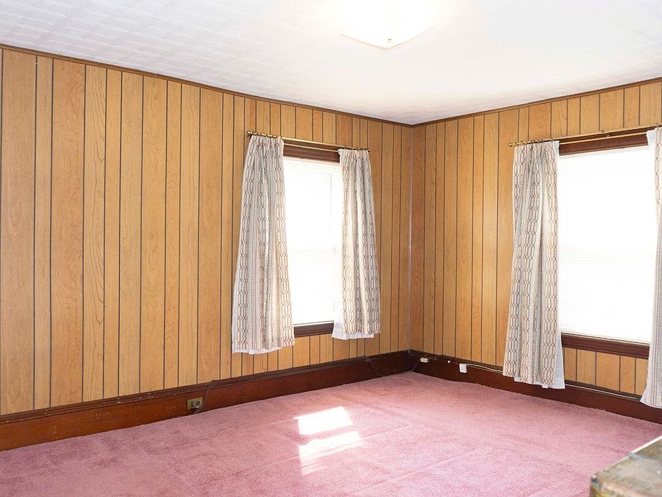 2nd image of 13 Greylock Rd #2F