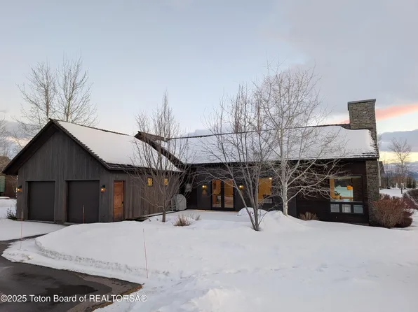 682 Chukar Ave, Driggs, ID 83422