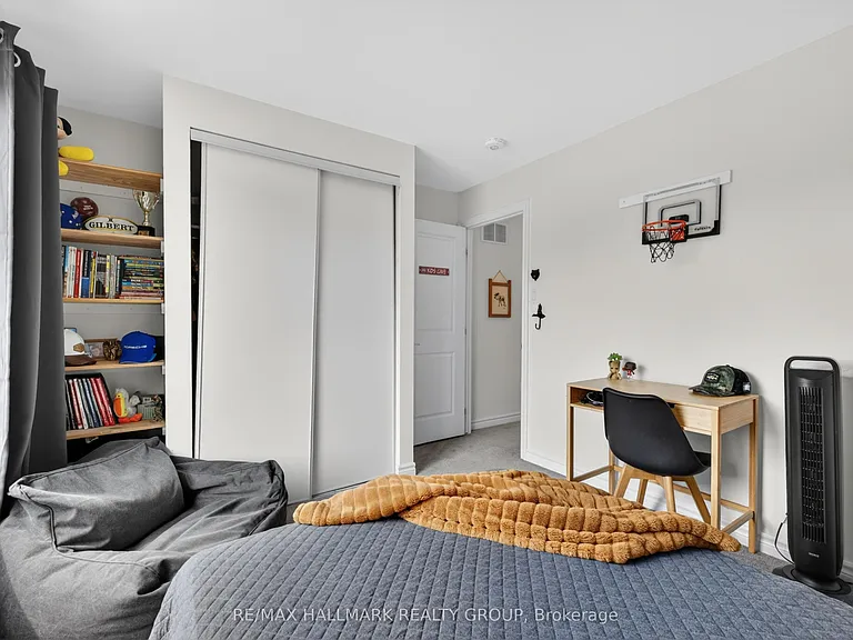 709 Samantha Eastop Ave — Photo 19