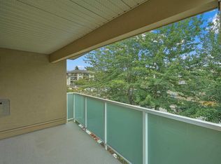 13780 76th Ave, Surrey, BC V3W1E5