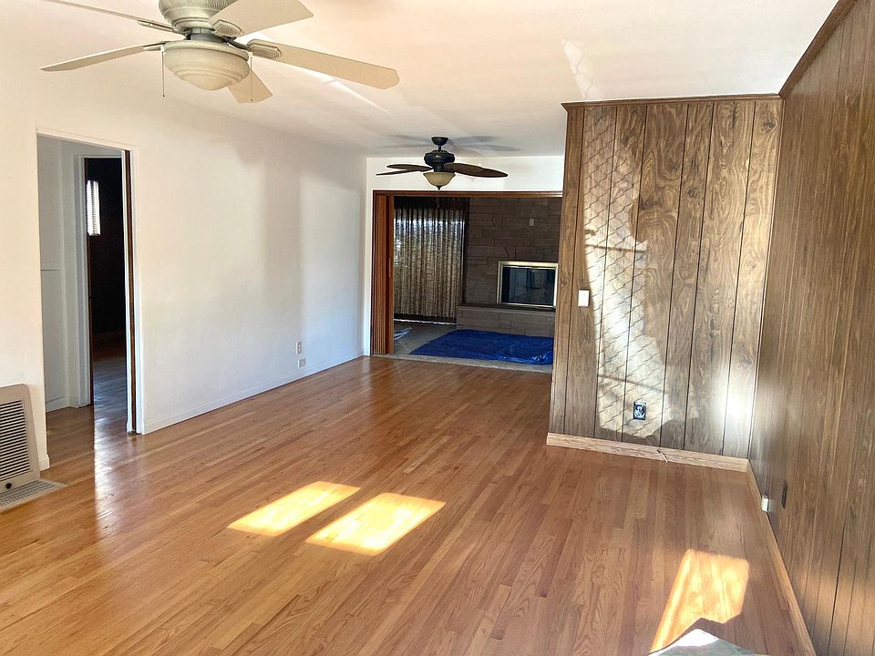 1st image of 2655 54th St