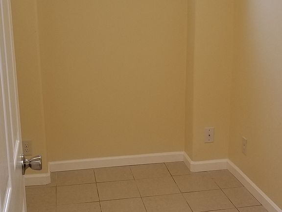 3rd image of 130 N Spruce Ave