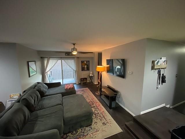1st image of 8 Silverwood Cir APT 10
