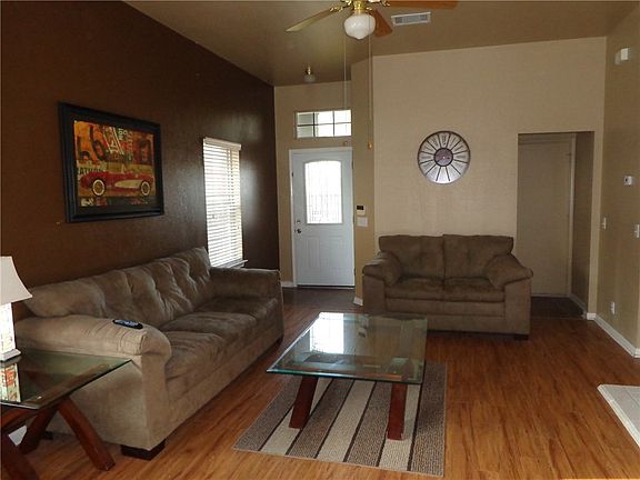 3rd image of 1510 Saint Leger St