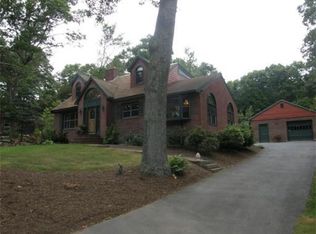 396 Pleasant St, Franklin, MA 02038