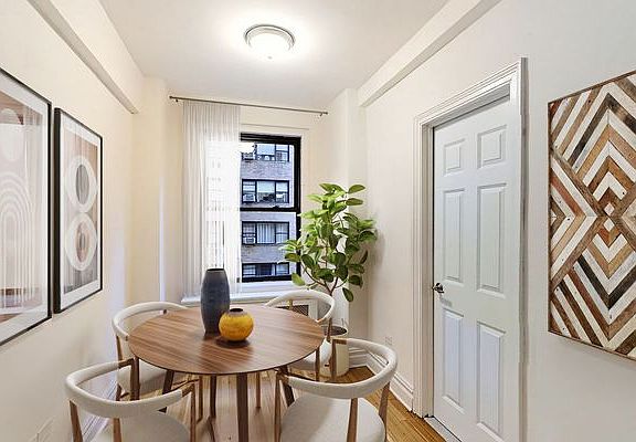 2nd image of 405 E 54th St APT 7C