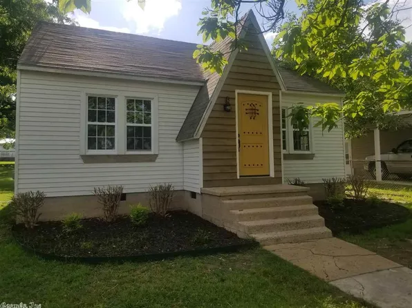 205 N 2nd St, Marmaduke, AR 72443