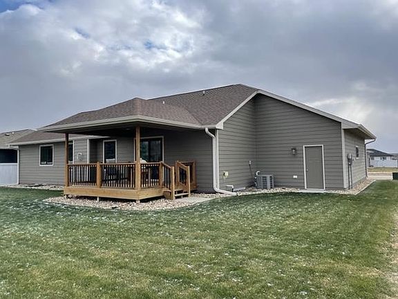 3rd image of 1529 Joseph Cir