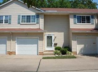 1705 Walnut Ln #8-46, Rocky River, OH