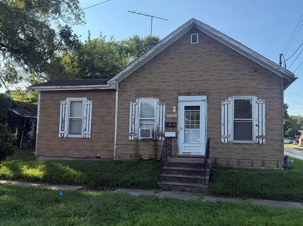 1101 Walnut St, Burlington, IA 52601