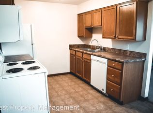 6534 N Harrison St APT 2, Davenport, IA 52806