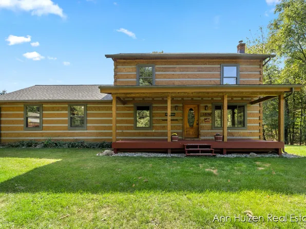 3576 Pheasant Ridge Dr, Marne, MI 49435