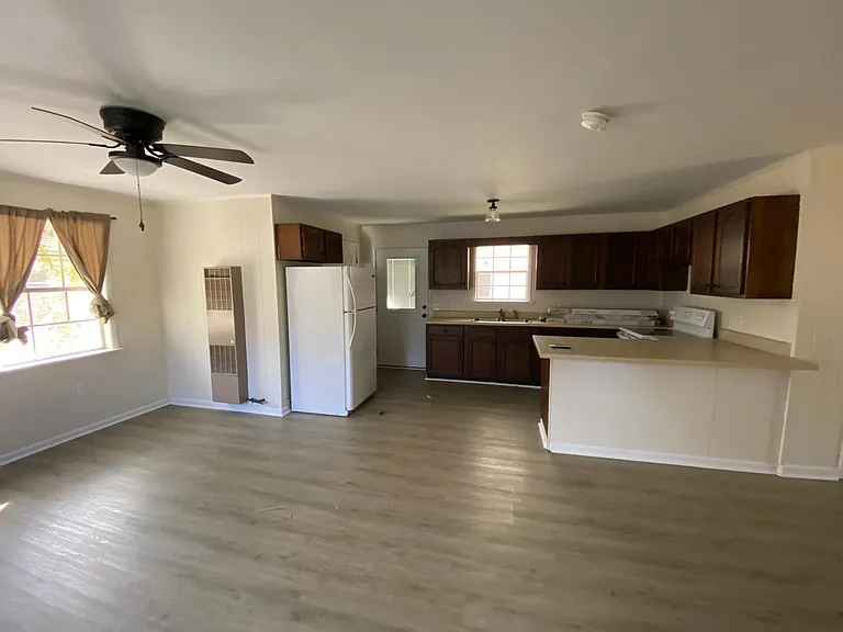 3209 Old Opelika Rd #B — Photo 3