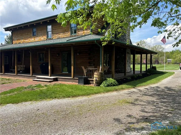 11961 Oak River Ln, Whitehouse, OH 43571