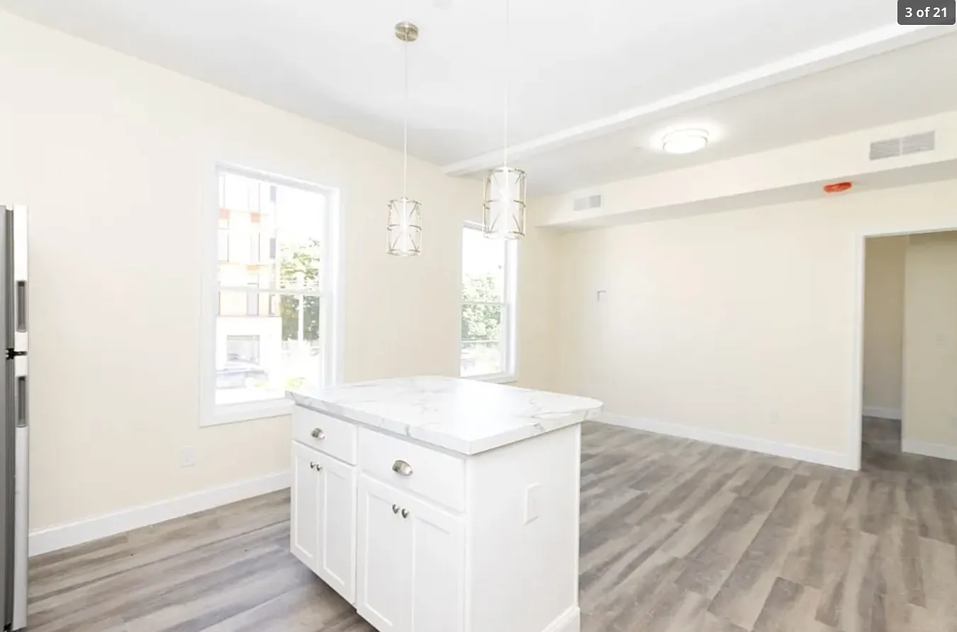 3 bed, 1000 sqft, $4,200 — Photo 4