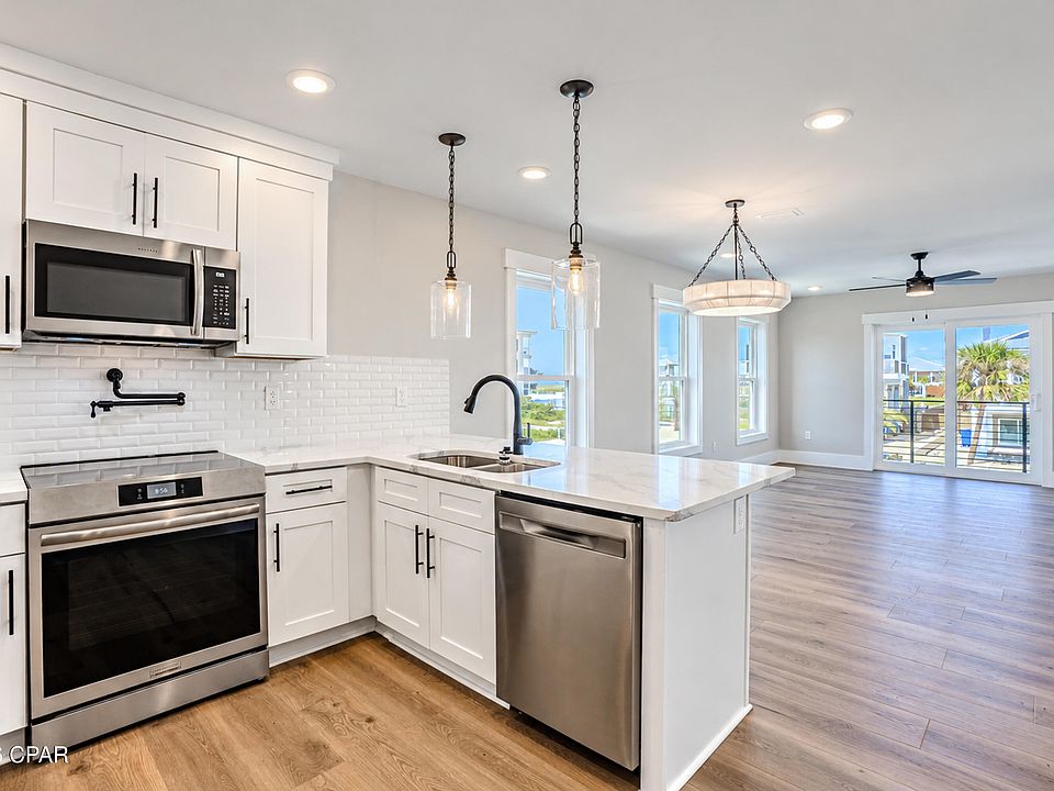 1st image of 111 38th St #7