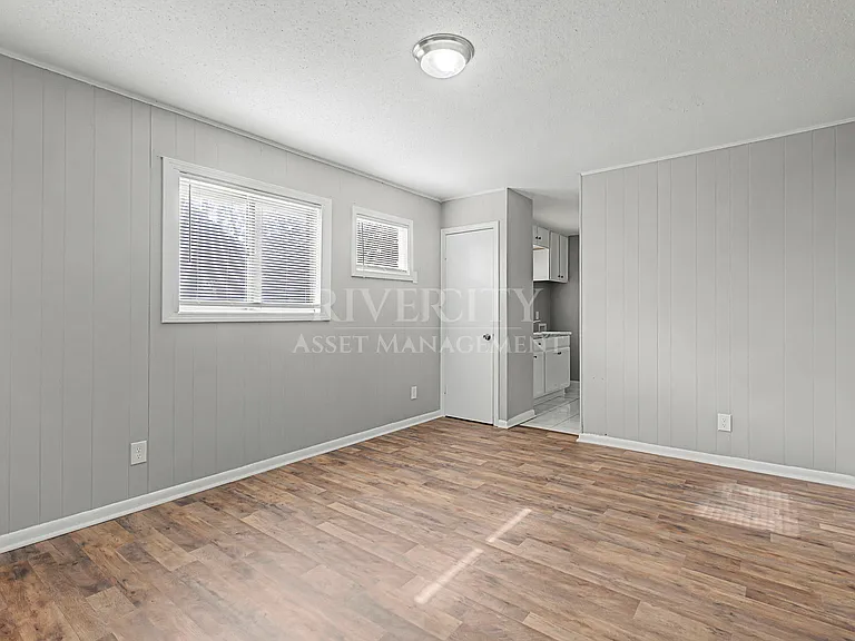 4064 Chippewa Rd — Photo 16