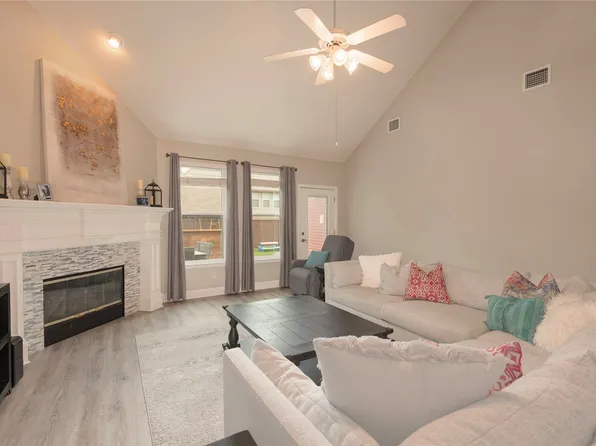 8601 Preston Wood Dr, McKinney, TX 75072
