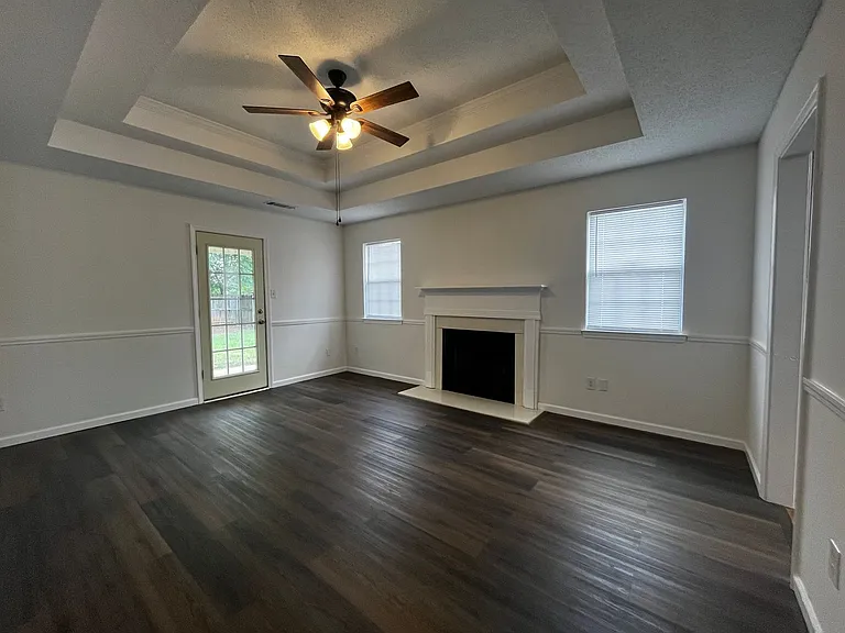 318 Chadwyck Cir — Photo 7