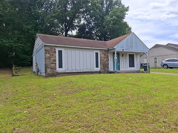 3rd image of 3267 Ridgemont Rd