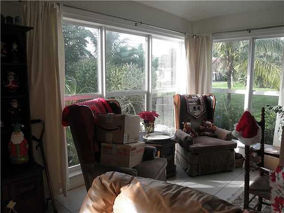 5th image of 3108 SE Morningside Blvd