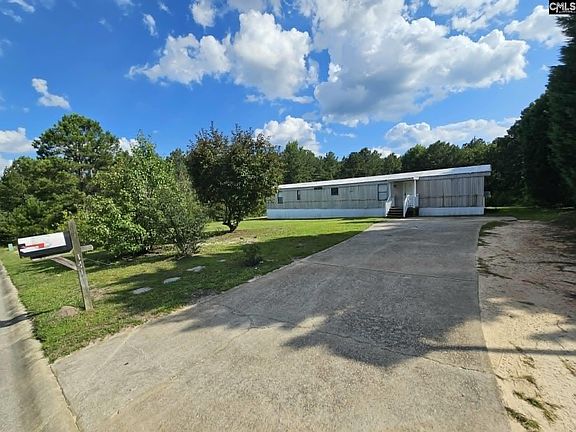 2nd image of 141 Maplewood Dr