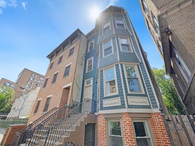 203 3rd St #4, Jersey City, NJ, 07302