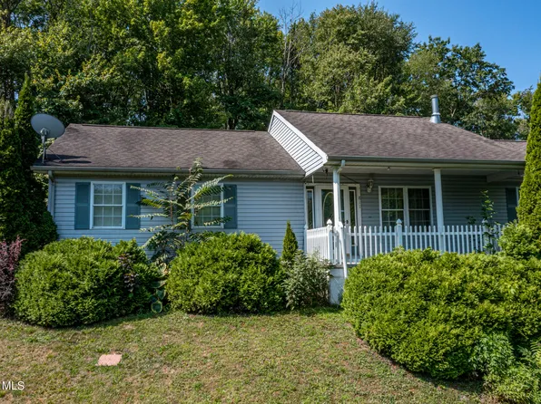 811 N 17th St, Altoona, PA 16601