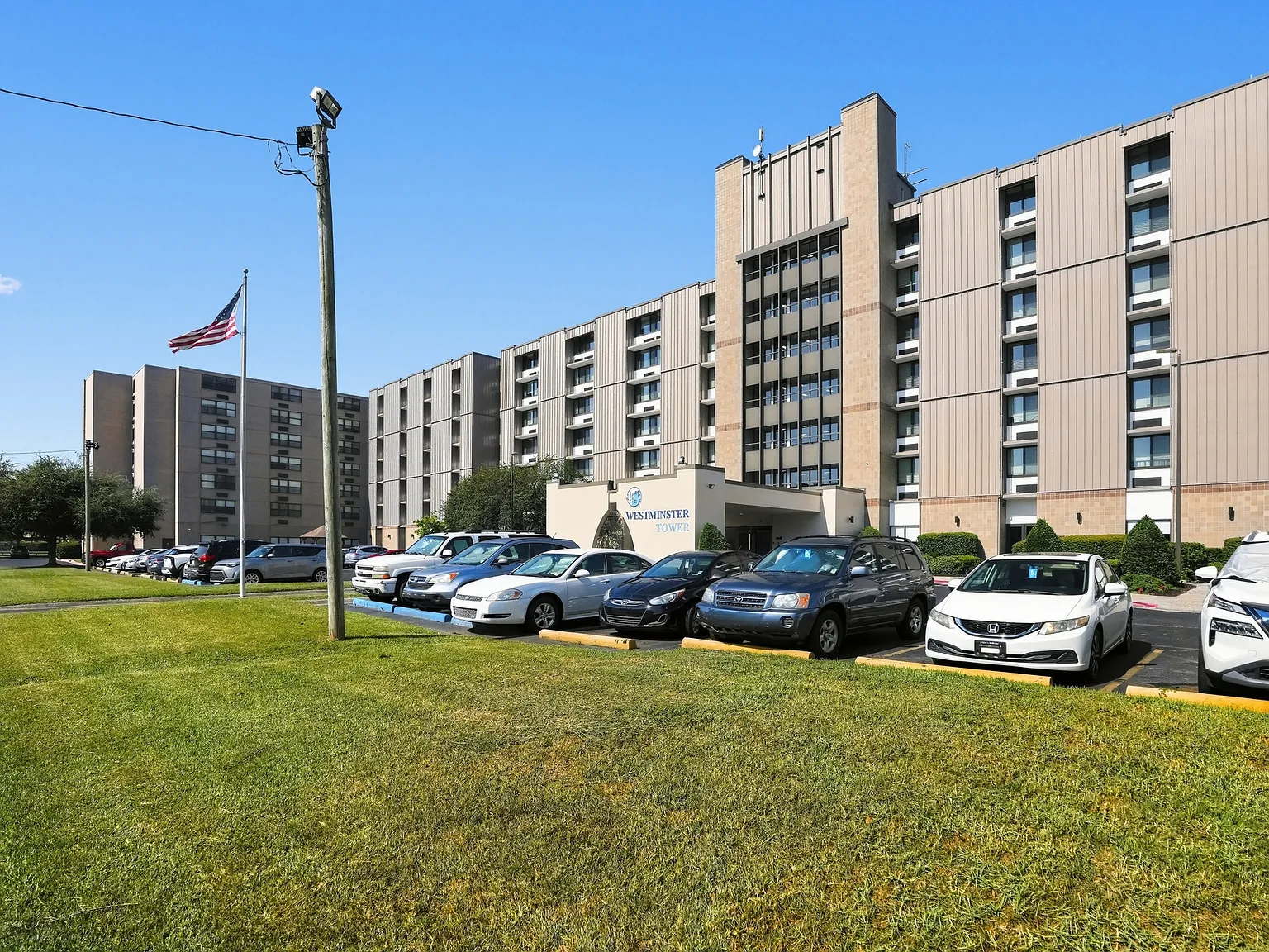 Westminster Towers - Seniors 62 & older — Photo 4