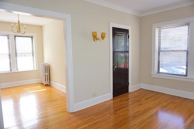 1st image of 6016 N Paulina St