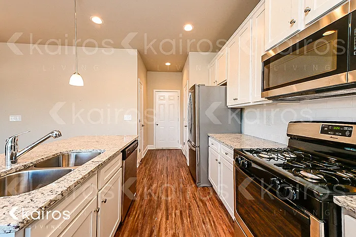 25 Heard Ln — Photo 6