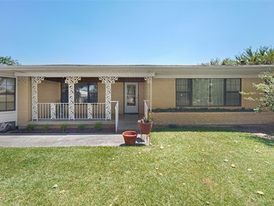 137 S 7th St, Jacksboro, TX, 76458