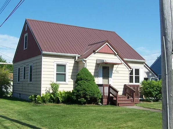 521 Waubun AVENUE, Waupun, WI 53963